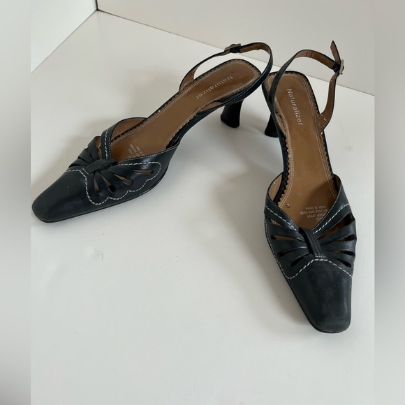 Naturalized Navy Leather Sling -back Pumps size 7 1/2. - Picture 2 of 9